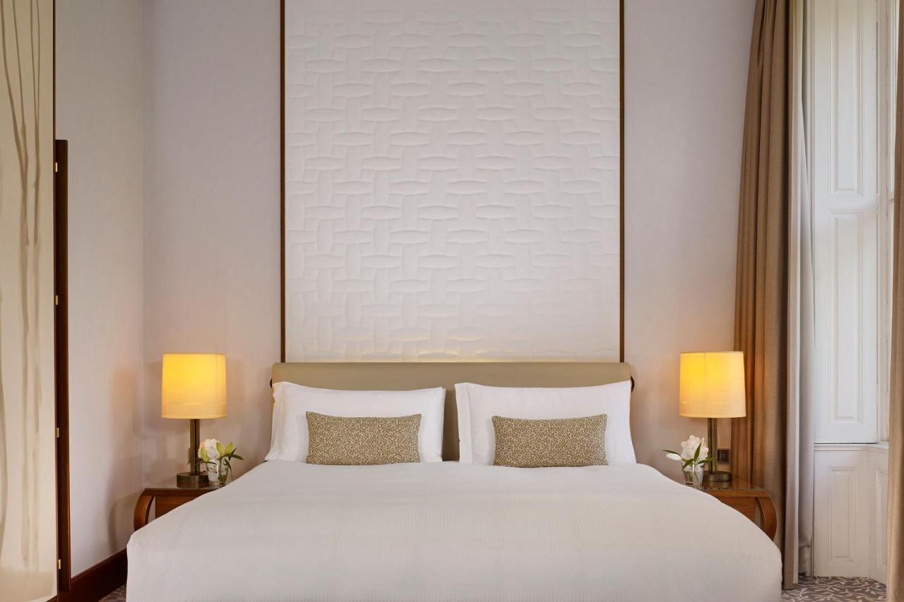 Hotel The Ritz-carlton,