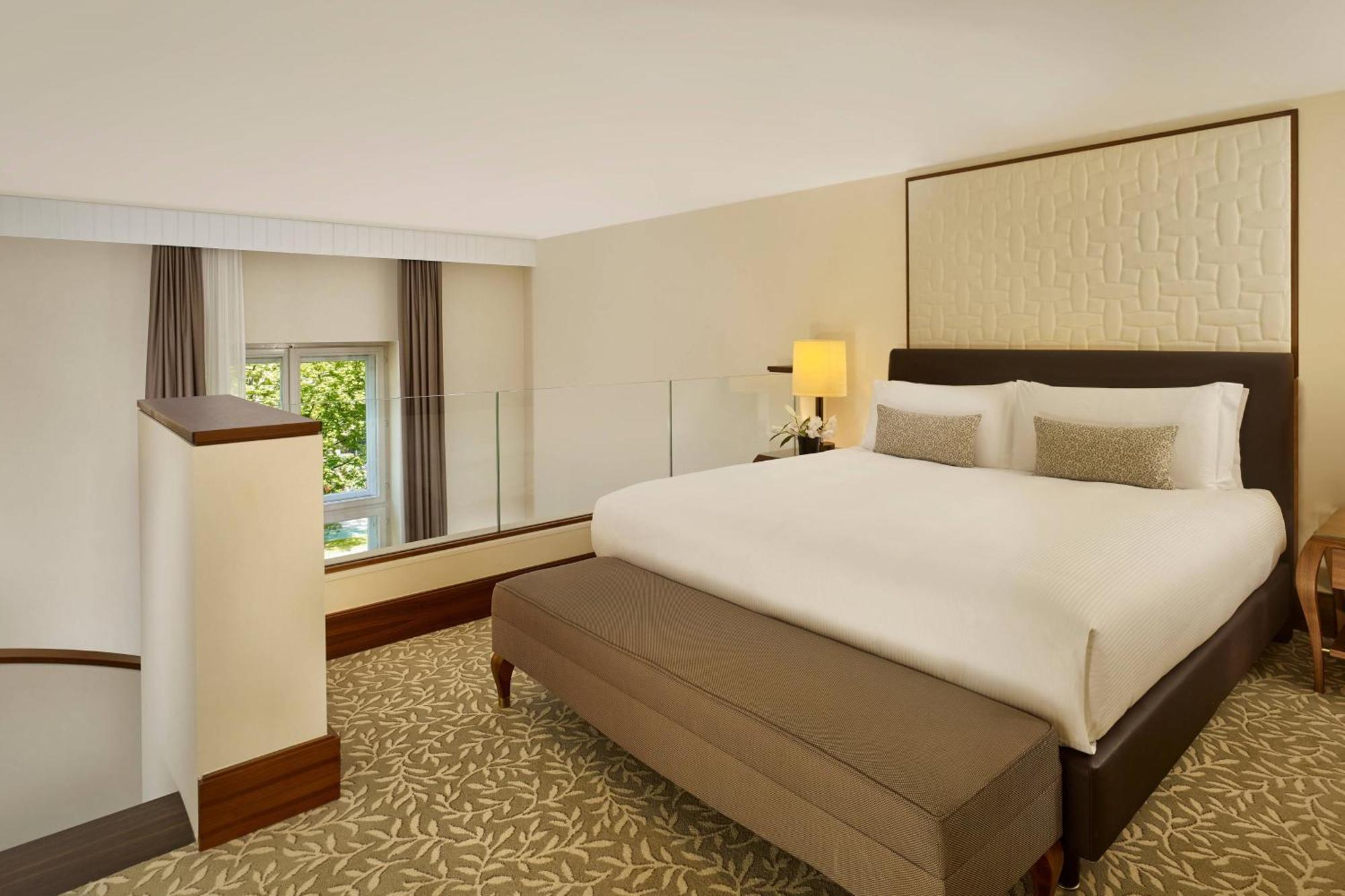 Hotel The Ritz-carlton,
