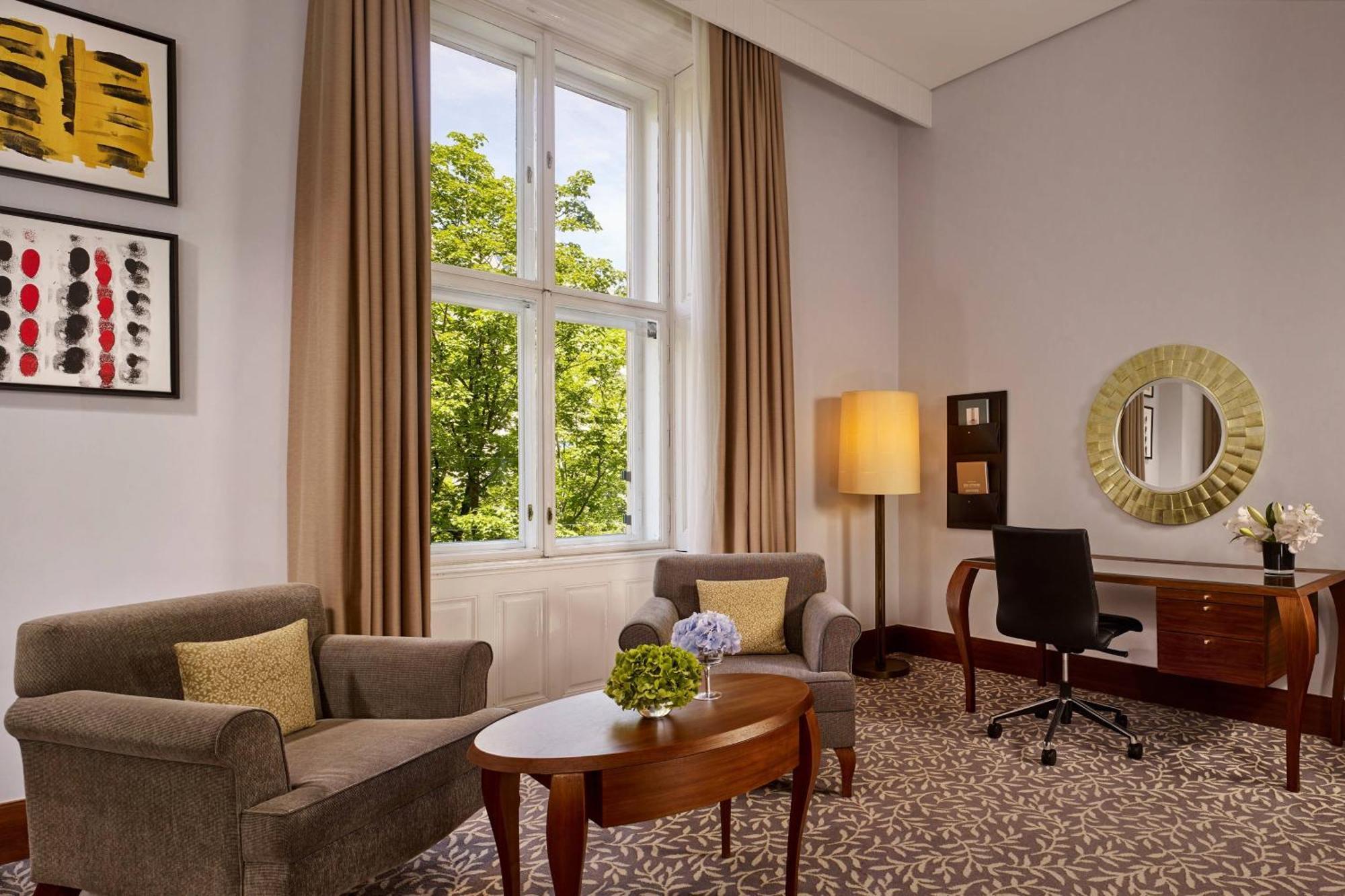 The Ritz-carlton, 5*